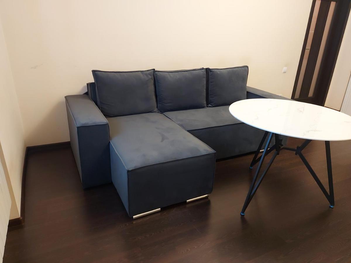 Central Point Apartment Lviv Extérieur photo